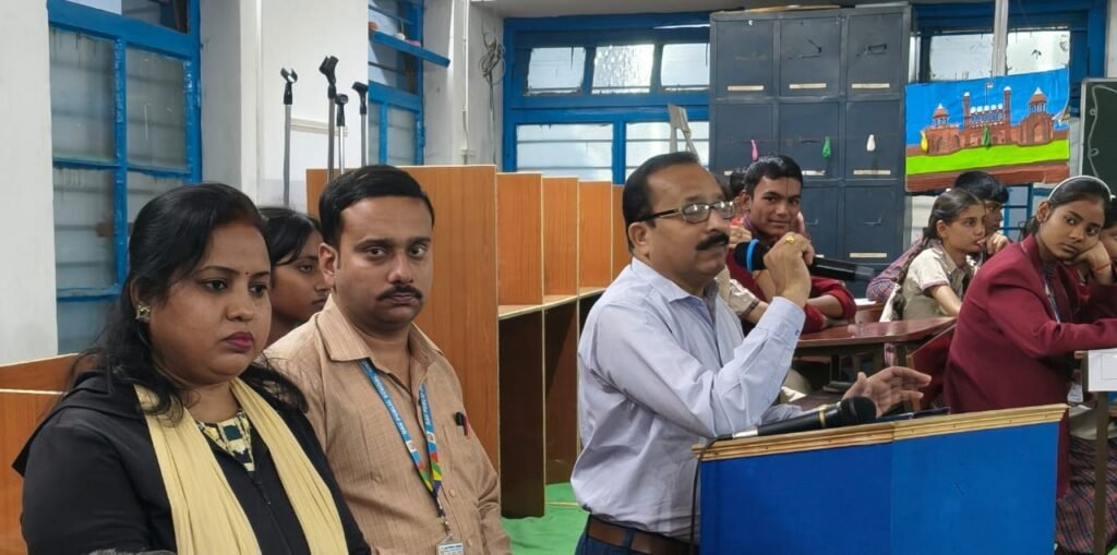 डी.ए.वी. पब्लिक स्कूल, सिंदरी में इंटर हाउस वाद–विवाद प्रतियोगिता का सफल आयोजन…