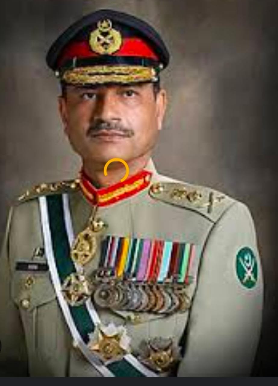 पाकिस्तान में ‘सर्वेसर्वा’ बने असीम मुनीर, सुप्रीम कोर्ट से छिनी शक्तियां, भड़का विपक्ष…