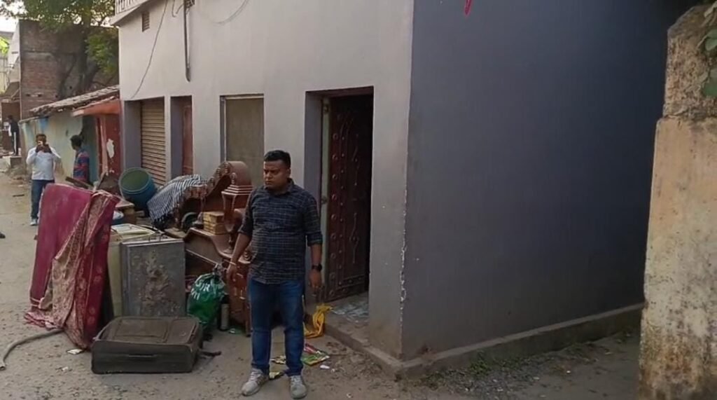 प्रिंस खान के गुर्गे के घर पर हुई कुर्की-जब्ती कार्रवाई…