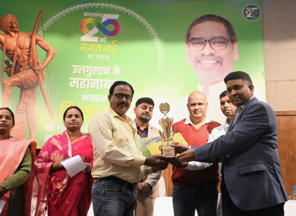 स्टील गेट सहित 10 पूजा समितियों को किया पुरस्कृत…