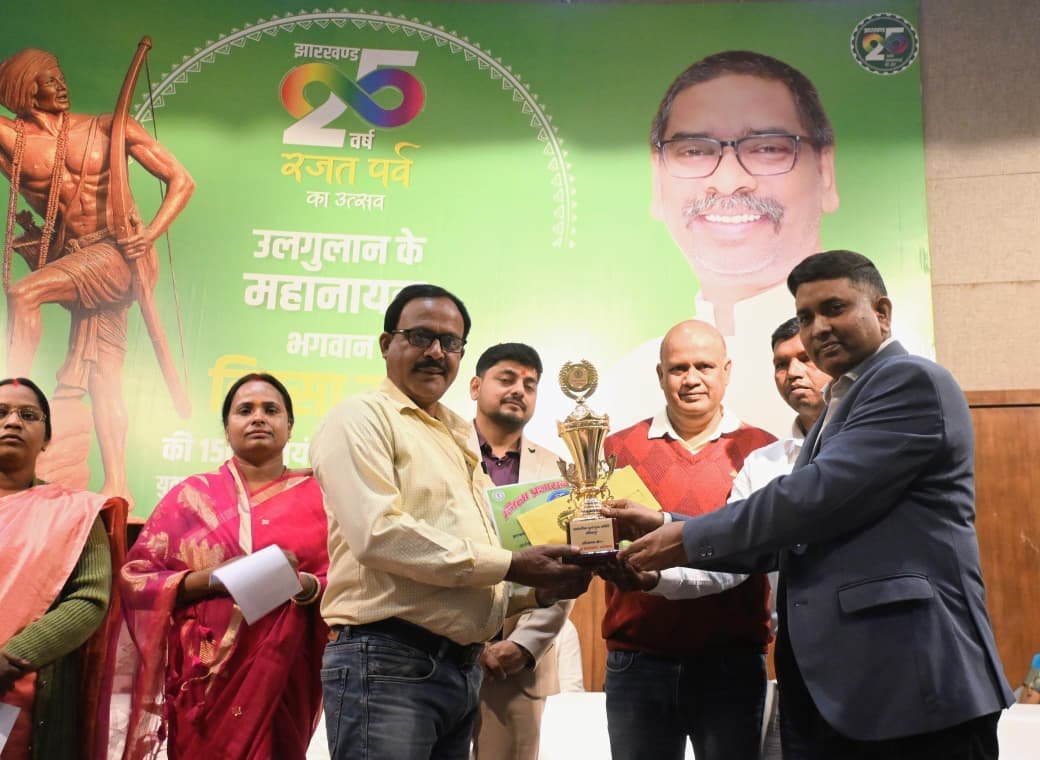 स्टील गेट सहित 10 पूजा समितियों को किया पुरस्कृत…