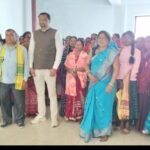 सैकड़ो ग्रामीण पहुंचे धनबाद डीसी कार्यालय, पुटकी सीओ पर जमीन गड़बड़झाले का लगाया आरोप…