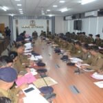 धनबाद में विधि-व्यवस्था पर उच्चस्तरीय समीक्षा बैठक, आईजी ने पुलिस की सक्रियता को सराहा…
