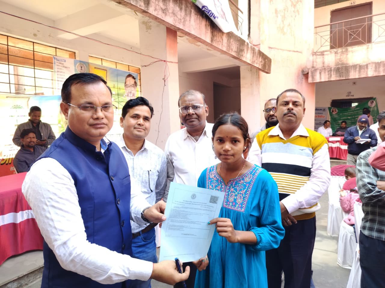 सेवा का अधिकार सप्ताह के तहत आयोजित शिविर में 1 घंटे के अंदर बना जाति प्रमाण पत्र…