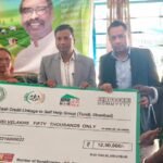 आपकी योजना – आपकी सरकार – आपके द्वार:सेवा का अधिकार सप्ताह के तहत आयोजित शिविर में JSLPS की ओर से महिलाओं के स्व–सहायता समूहों को सौंपी गई चेक…