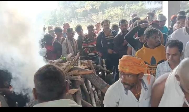 ITBP जवान गौतम यादव को चिरकुंडा में राजकीय सम्मान के साथ अंतिम विदाई…