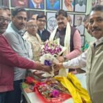 राज्य सरकार द्वारा उत्कृष्ट विधायक का सम्मान मिलने के बाद बीजेपी विधायक राज को धनबाद जिला चैंबर ने किया अभिनन्दन…