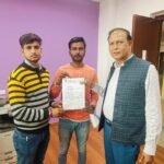 दीक्षांत समारोह टाउन हॉल में कराने के विरोध में ABVP प्रतिनिधिमंडल ने विश्वविद्यालय कुलसचिव को सौंपा ज्ञापन…