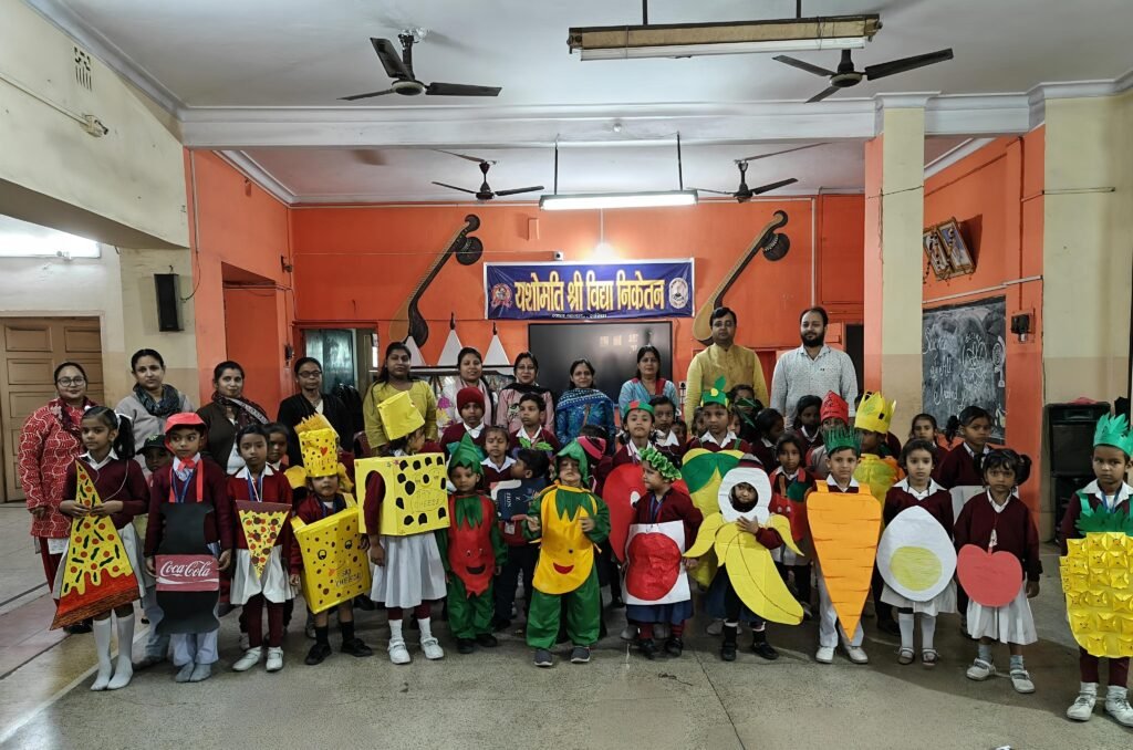 नाटक, फैंसी ड्रेस व नृत्य के जरिये बच्चों ने दिया संदेश — जंक फूड से दूरी, स्वास्थ्य से दोस्ती…