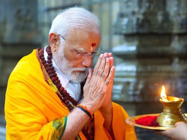 राम मंदिर आंदोलन से शिखर तक- ध्वजारोहण के साथ इतिहास के कैसे साक्षी बनेंगे पीएम नरेंद्र मोदी..