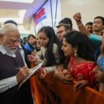 दक्षिण अफ्रीका में भारतीय समुदाय के स्वागत से खुश पीएम मोदी बोले-सांस्कृतिक जुड़ाव सचमुच हृदयस्पर्शी…