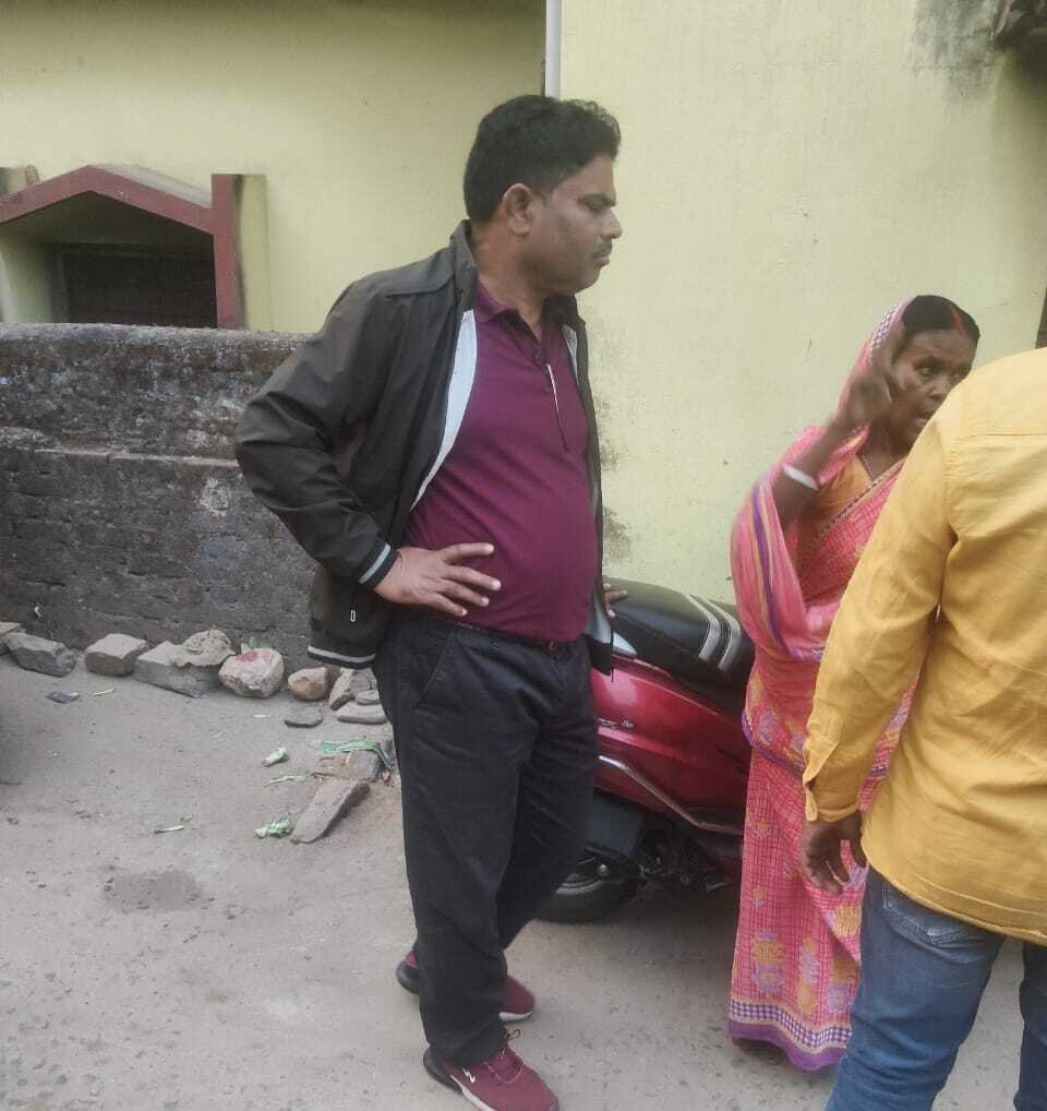 बरवाअड्डा में स्कूटी सवार से पांच लाख रुपये की छिनतई…