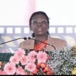 जनजातीय समाज सांस्कृतिक जड़ों से जुड़े रहकर आधुनिक शिक्षा और तकनीक को अपनाए: राष्ट्रपति मुर्मू…