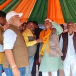 धनबाद में जर्जर सड़कों के विरोध में विधायक राज सिन्हा का अनिश्चितकालीन धरना शुरू, 48 घंटे का अल्टीमेटम….