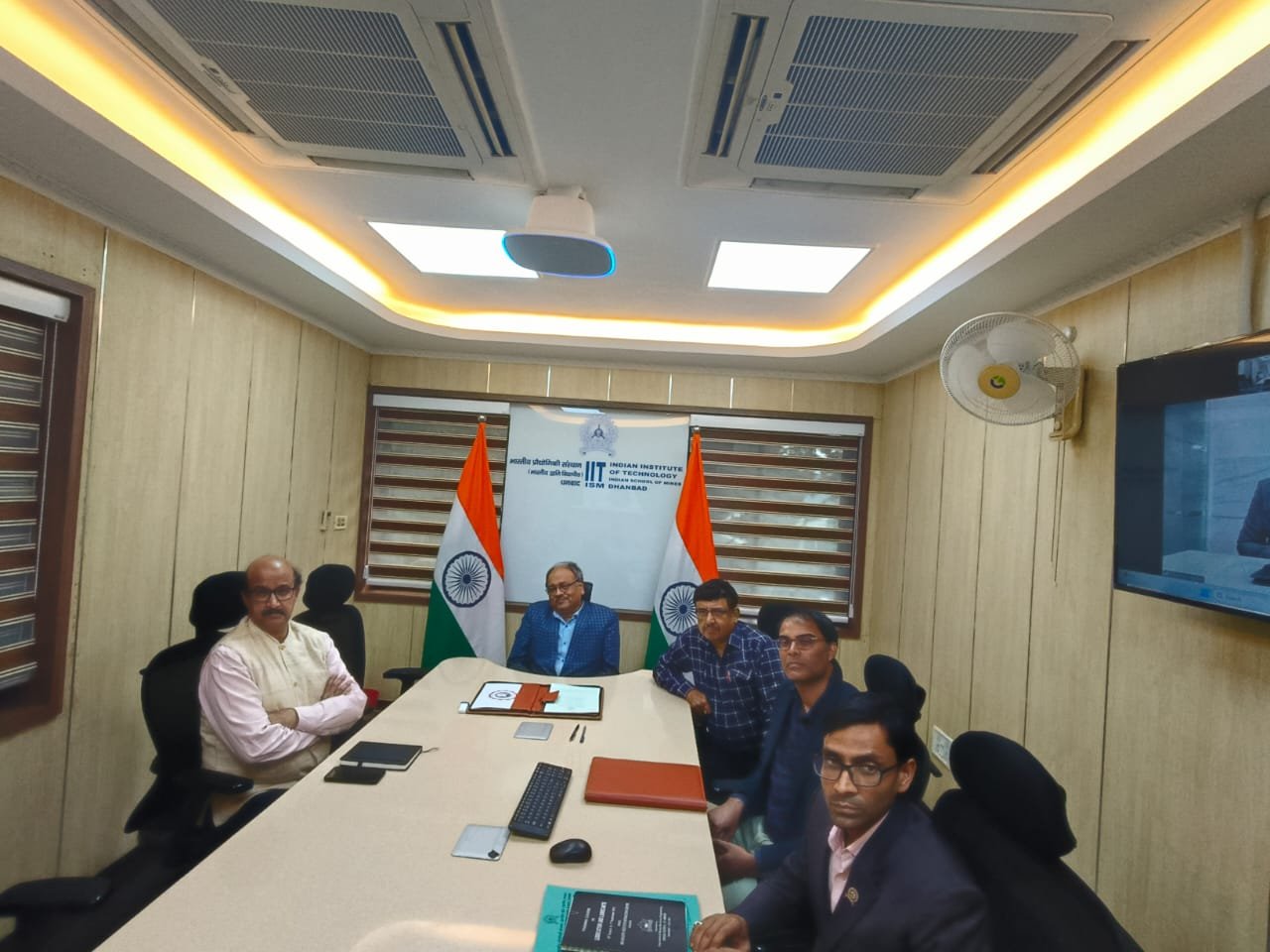 IIT (ISM) धनबाद और मिनीमैक सिस्टम्स प्रा. लि. के बीच ‘फ्लूड टेस्टिंग एंड एनालिटिक्स’ में मिनीमैक सेंटर ऑफ एक्सीलेंस स्थापना हेतु एमओयू पर हस्ताक्षर….