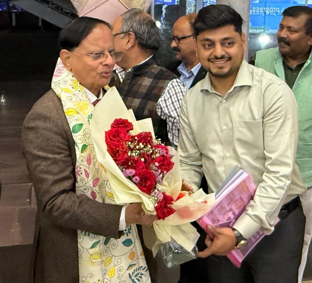 उपायुक्त ने किया प्रधानमंत्री के प्रधान सचिव का स्वागत…