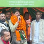 नगर आयुक्त के आश्वासन के बाद दो दिनों से चल रहा बीजेपी MLA राज का बेमियादी धरना हुआ समाप्त…ACB जांच में अटके जर्जर 38 रोड पर जल्द काम शुरू करने का मिला आश्वासन…