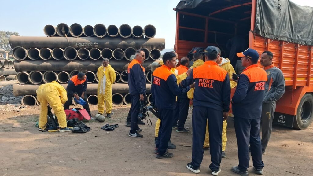 NDRF की टीम ने केंदुआडीह के नया धोड़ा में सबसे ज्यादा 1680 PPM गैस रिसाव की मात्रा किया रिकार्ड…
