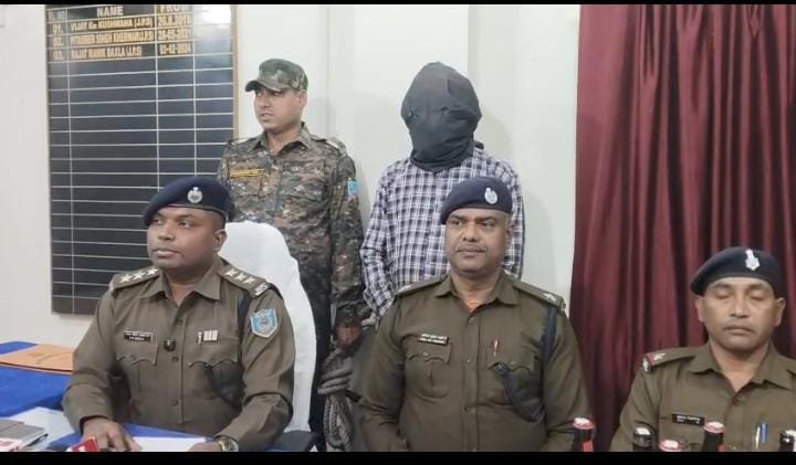 निरसा के भलजोड़िया निवासी जगजीत सिंह के घर से अंग्रेजी व देशी शराब जब्त,SDPO ने किया प्रेसवार्ता…