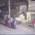 धनबाद के बरमसिया शिवपुरी नगर में दो घरों में लाखों की चोरी, 10 से 15 लाख की संपत्ति पर चोरों ने किया हाथ साफ ,सड़क पर लगे सीसीटीवी में चार संदिग्ध कैद …