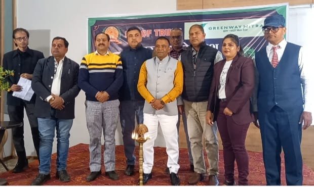 कोसोफ ट्रस्ट ने धनबाद में चलाया ग्रीन वे मुहिम,” हरा भरा मेरा देश पर चर्चा”..ऑक्सीजन के लिए पेड़ लगाना जरूरी …