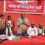 चिरकुंडा नगर परिषद वार्ड संख्या 14 से माले ने शुरू किया जनसंपर्क अभियान, विधायक रहे मौजूद…