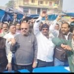 जमीन विवाद में पुराना बाजार सब्जी मंडी में आज एक दिन की बंदी, सब्जी, मीट मछली मुर्गा सभी चीजें हैं आज बंद…