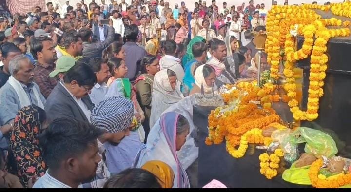चासनाला खान हादसे की 50वीं बरसी पर नम आंखों से 375 श्रमिकों को दी गई श्रद्धांजलि…