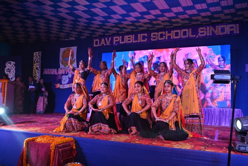 डी.ए.वी. पब्लिक स्कूल, सिंदरी में रजत जयंती एवं वार्षिक उत्सव का भव्य आयोजन…