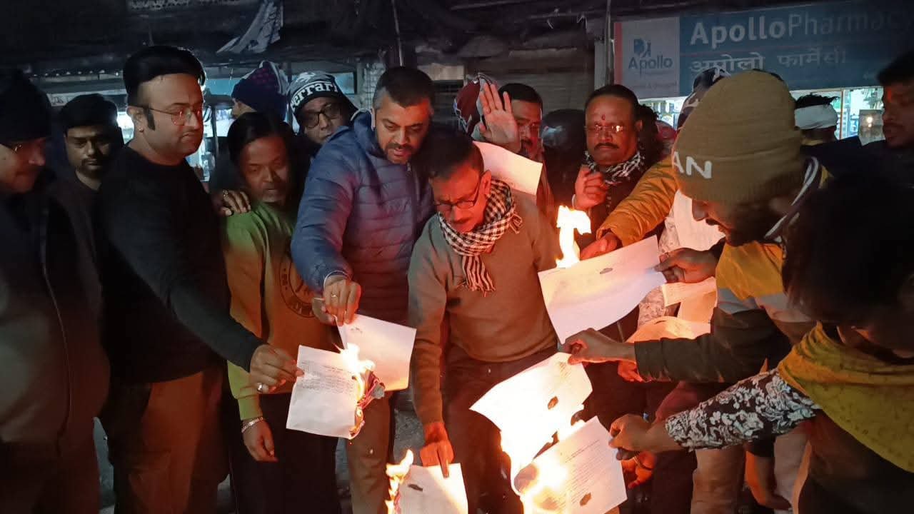 नगर निगम चुनाव नोटिफिकेशन के खिलाफ झरिया में उबाल, ओबीसी समाज का जोरदार विरोध…