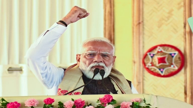 पीएम मोदी ने एलवीएम3-एम6 के सफल लॉन्च को बताया गौरव का पल, इसरो को दी बधाई…