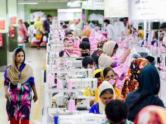 ‘भारतीयों के वर्क परमिट रद्द करो’: उस्मान हादी के छात्र गुट का अल्टीमेटम, क‍ितना होगा असर…