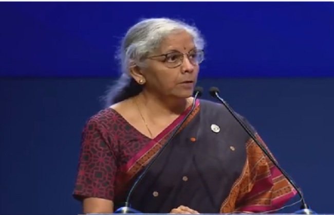 आर्थिक समीक्षा 2025-26: भारत की शिक्षा व्यवस्था में तेज़ प्रगति, स्कूल से उच्च शिक्षा तक बढ़ा नामांकन…