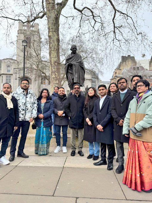लंदन दौरे पर मुख्यमंत्री हेमंत सोरेन ने महात्मा गांधी व बाबा साहेब अंबेडकर को किया नमन…