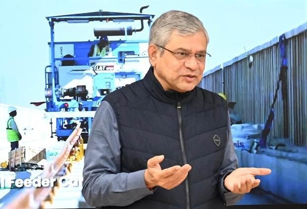 बुलेट ट्रेन परियोजना में महाराष्ट्र के पालघर में पहले पर्वतीय सुरंग निर्माण कार्य में उल्‍लेखनीय सफलता मिली: अश्विनी वैष्णव…