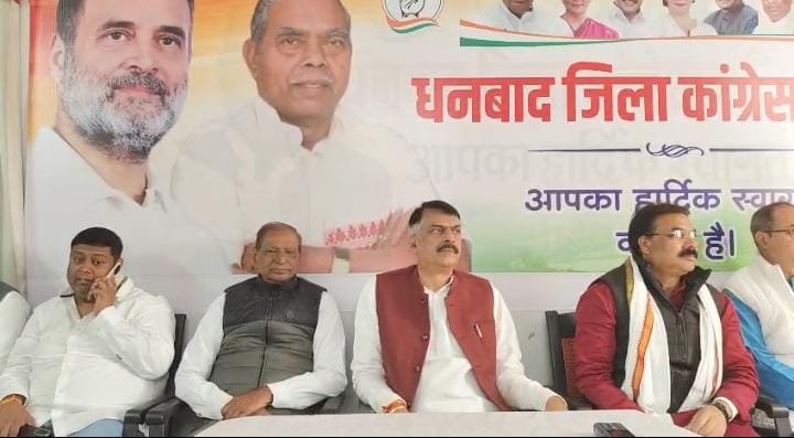 गांधी और गरीब को मिटाना चाहती है भाजपा- राजेश ठाकुर…