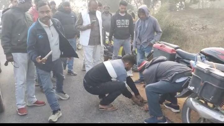 करोड़ों की लागत PM ग्राम सड़क योजना में घोर अनियमितता,MLA ने AE को दी सख्त चेतावनी..ACB से गुणवत्ता जांच की उठी मांग…