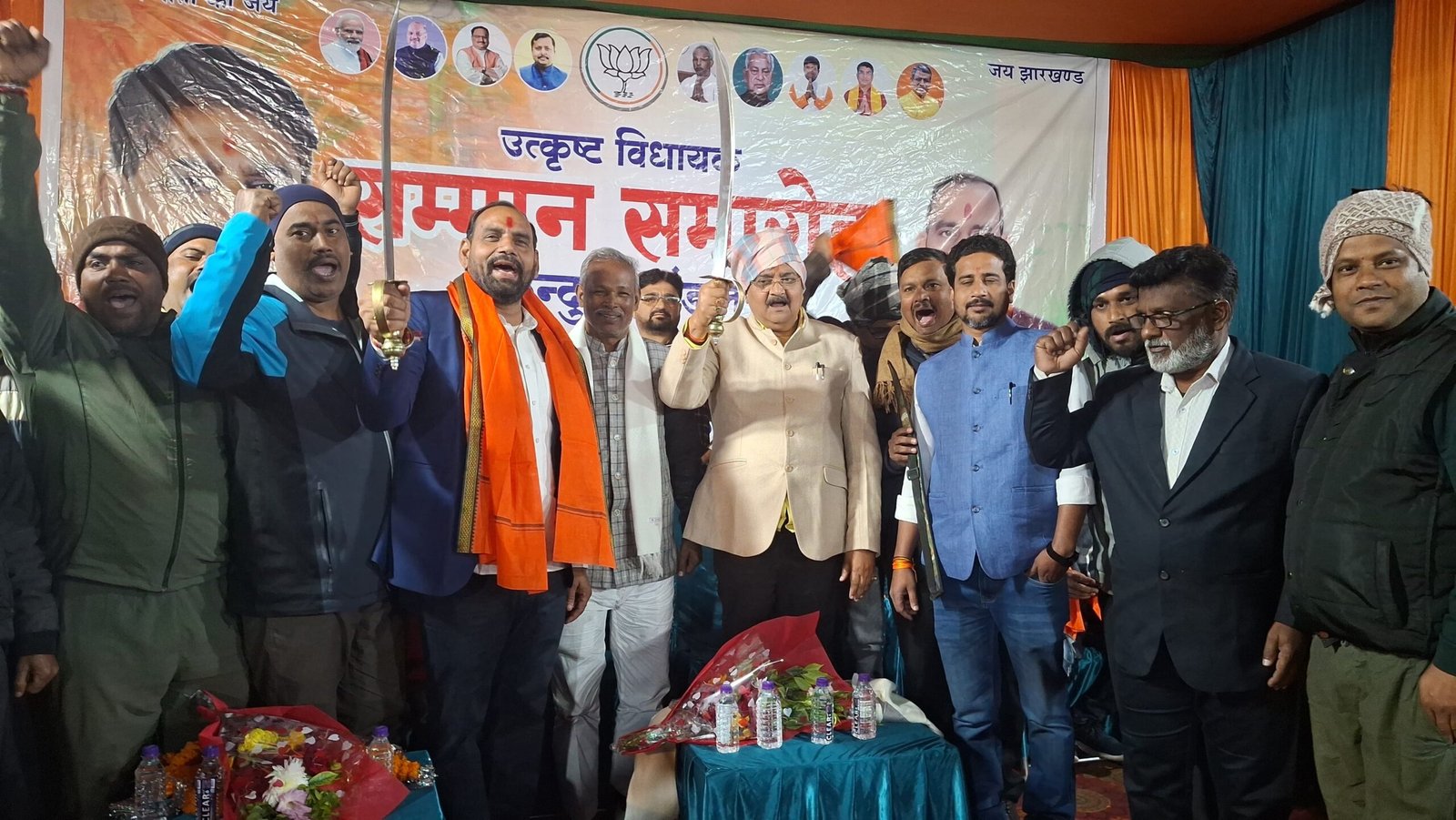 बीजेपी के केंदुआ मंडल ने विधायक राज को उत्कृष्ट विधायक चुने जाने पर किया नागरिक अभिनंदन…