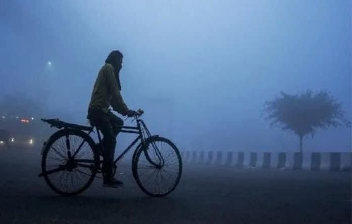झारखंड में कड़ाके की ठंड और घना कोहरा, 15 जिलों में येलो अलर्ट…