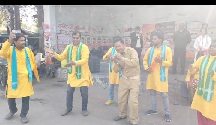 डालसा और आरोही नाट्य मंच के संयुक्त तत्वाधान में नशे के खिलाफ रणधीर वर्मा चौक पर नुक्कड़ नाटक सह न जागरूकता शिविर का आयोजन…