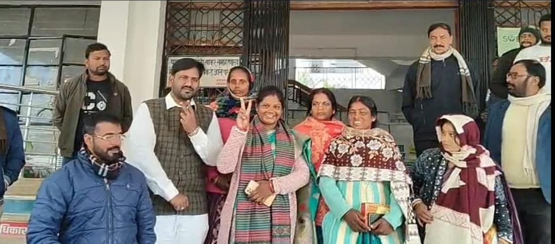 जामताड़ा जिला परिषद में सत्ता परिवर्तन : राधा रानी सोरेन अविश्वास प्रस्ताव में पद से हटाईं…