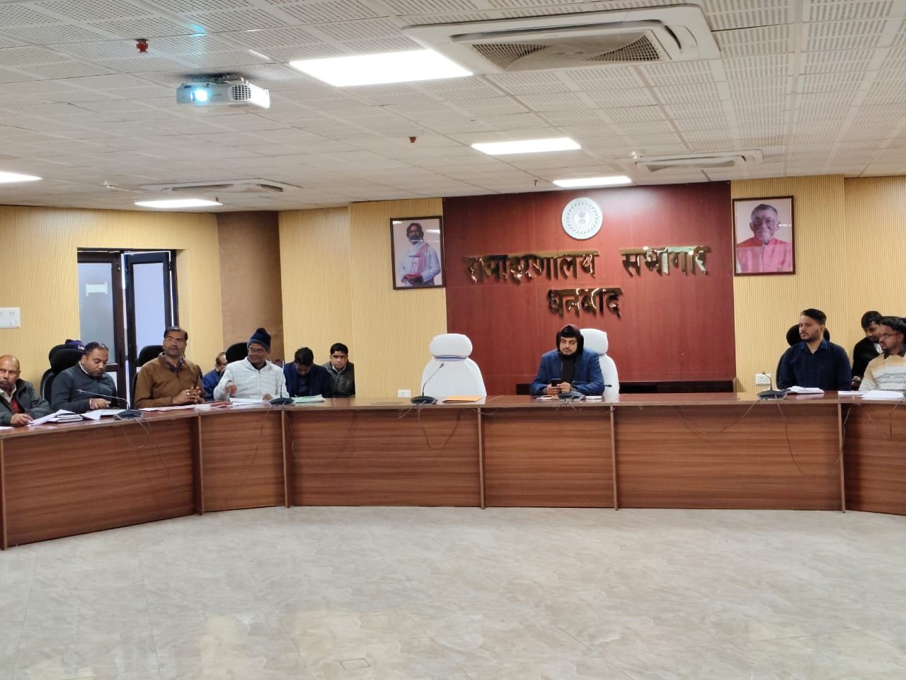 उपायुक्त की अध्यक्षता में हर घर जल प्रतिवेदित पंचायतों में जल सेवा आकलन हेतु की गई बैठक…