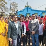 मैथन में दिशोम गुरु शिबू सोरेन का जन्मदिन केक काटकर मनाया गया, कंबल, शॉल, चॉकलेट बाटे गए…