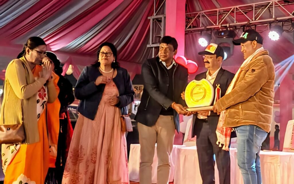 चिकित्सकीय सेवाओं में उत्कृष्ट योगदान देने के लिए डॉ संजीव सम्मानित…