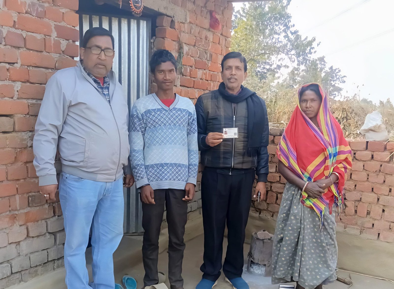 प्रधानाध्यापक और शिक्षक ने आदिवासी बच्चे के शैक्षणिक भविष्य को बचाने में निभाई महत्वपूर्ण भूमिका…