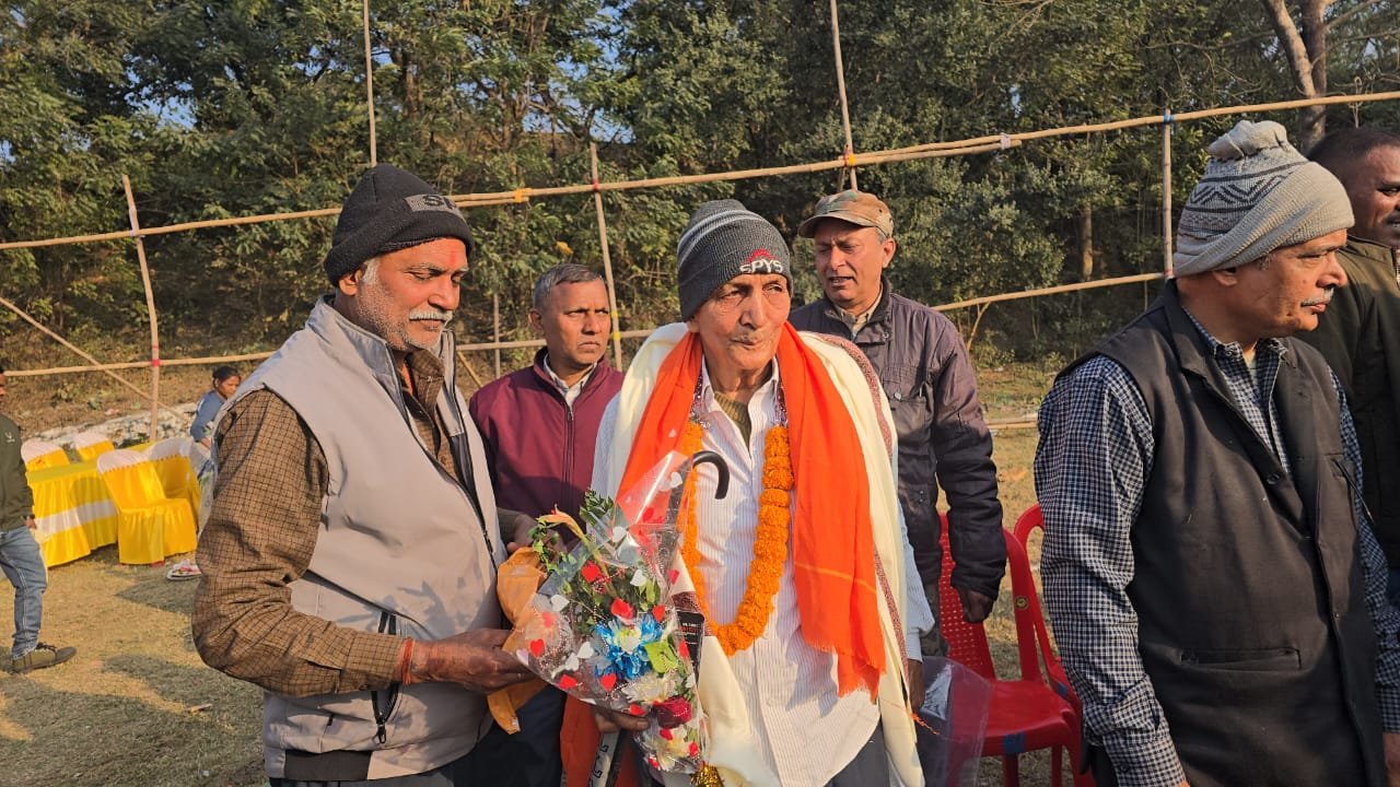 झरिया में दो होमगार्ड जवानों का विदाई समारोह: साथी जवानों ने चंदा इकट्ठा कर किया सम्मान,विदाई समारोह जवानों का छलक उठा दर्द….