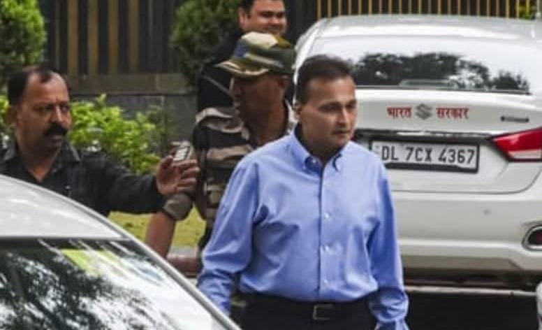 अनिल अंबानी पर कार्रवाई की रोक के खिलाफ हाईकोर्ट पहुंचे तीन सरकारी बैंक, सिंगल बेंच के आदेश को दी चुनौ…