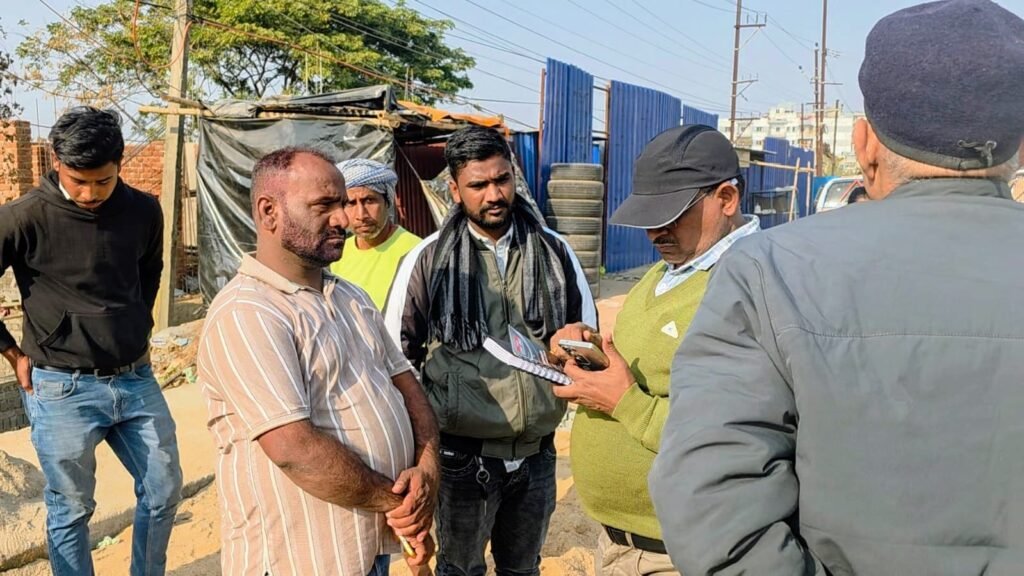 बिनोद बिहारी महतो चौक हुआ अतिक्रमण मुक्त…