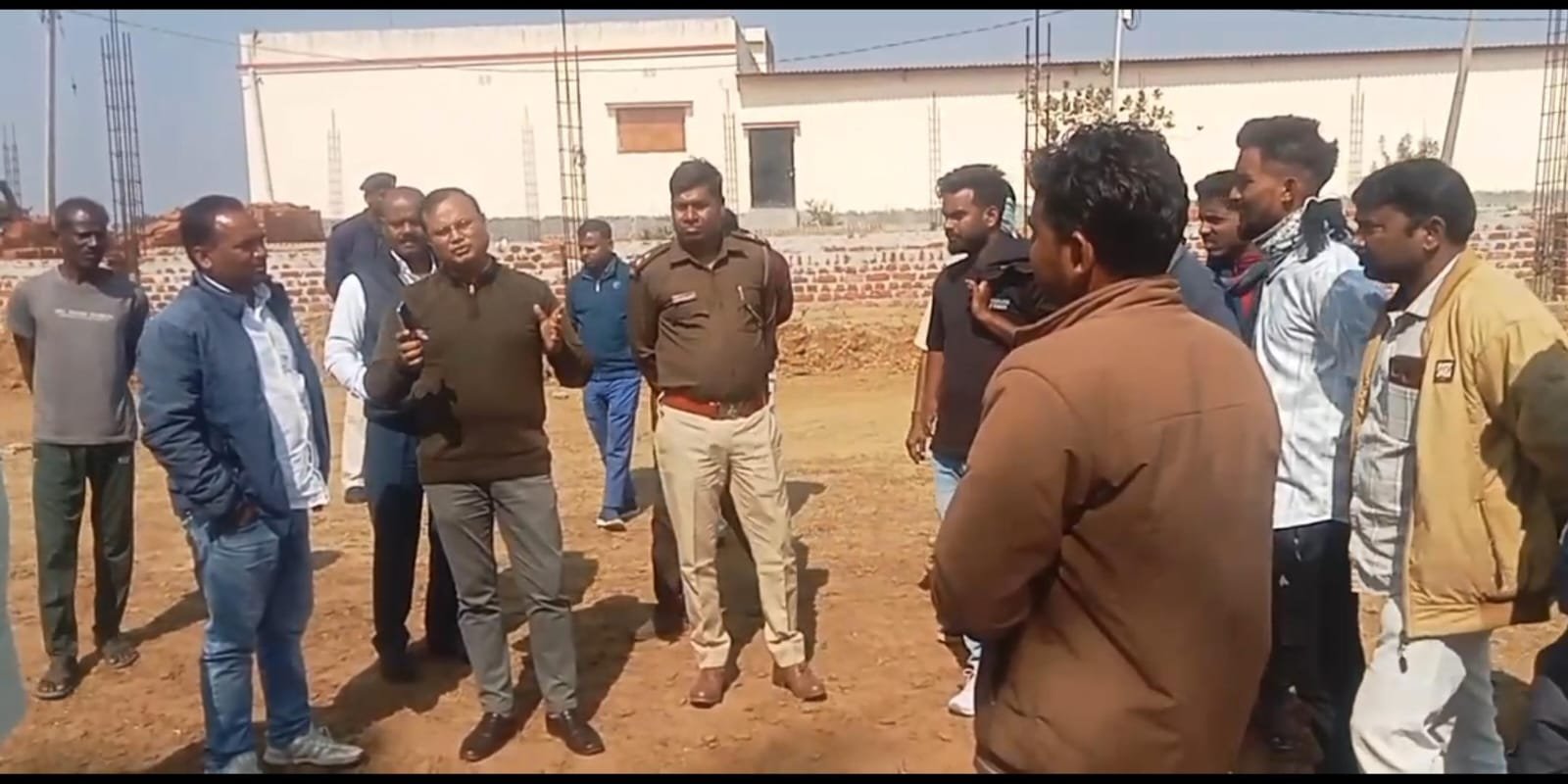 पूर्वी टुंडी में श्मशान घाट अतिक्रमण मामले में एफआईआर दर्ज…