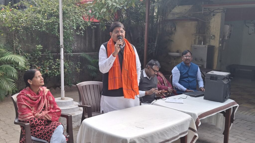 25 को बीजेपी प्रदेश अध्यक्ष आदित्य साहू का आयेंगे धनबाद, बीजेपी MLA सह सचेतक राज सिन्हा ने किया समीक्षा बैठक …